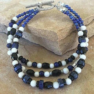 Lapis, Onyx, White Coral "Kai Keiki" gemstone bracelet - Picture 1 of 4