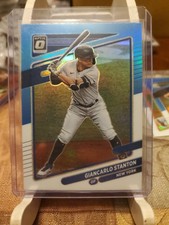 2021 Panini Donruss Optic Carolina Blue and White Prizm Giancarlo Stanton #124