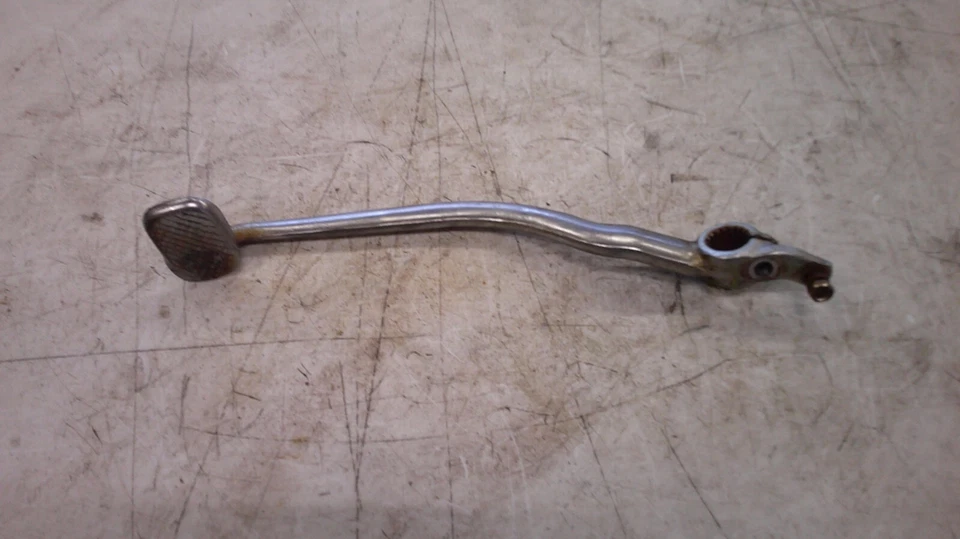 1980-1981 Suzuki GS250 T freno trasero pedal palanca Foto 1 de 4