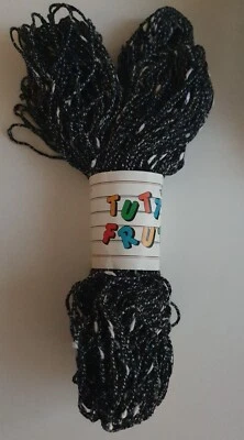 Strickgarn Tutti Frutti * Griechenland * 100 G / 150 M NS 4/5  Schwarz Meliert  - Bild 1 von 4