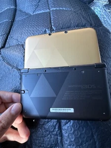 9,5 von 10 Nintendo 3DS XL Zelda A Link Between Worlds Limited Edition - Bild 1 von 20