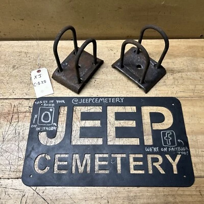 91-01 Jeep Cherokee XJ OEM Chrysler 8.25 Leaf Spring U-Bolts Plates Set - Image 1 of 4