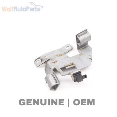 2014-2019 BMW M6 GRAN COUPE - Starter Mount Bracket 7621121 - Image 1 of 4