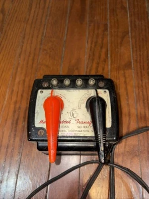 Vintage Lionel Train Transformer O Gauge  Type 1033 Postwar 90 Watt UNTESTED - Image 1 of 4