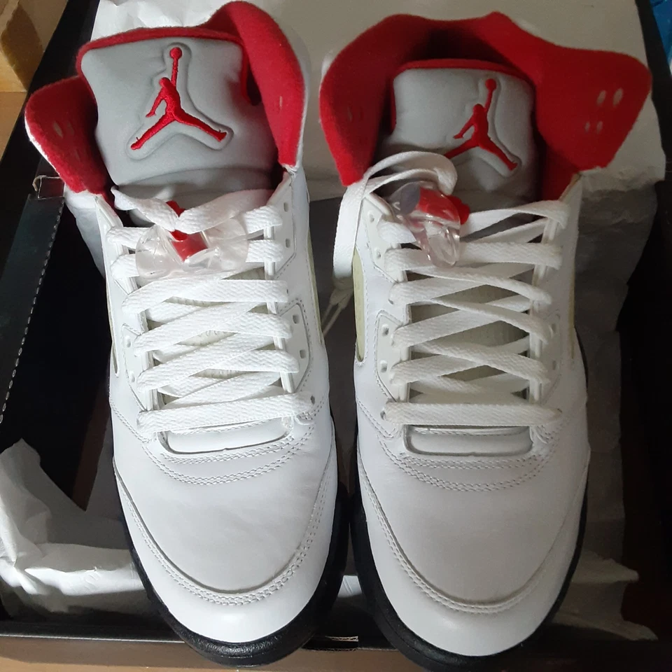 2008 new Air Jordan Retro 5 Countdown Pack 2008 mens Size 8 - Image 1 of 4