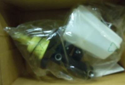 Brake Master Cylinder - PML117 (NTC4991) fits Land Rover Range Rover, 87-89 - Image 1 of 2