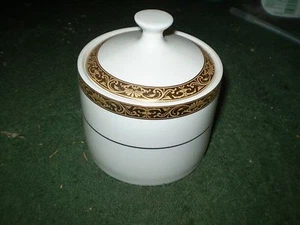 NEW TRADITIONS SUGAR BOWL AND LID GOLD ENCRUSTED - Picture 1 of 3