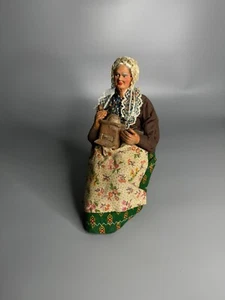 French vintage clay Santon doll coffee grinder old lady sitting on chair design - Picture 1 of 7