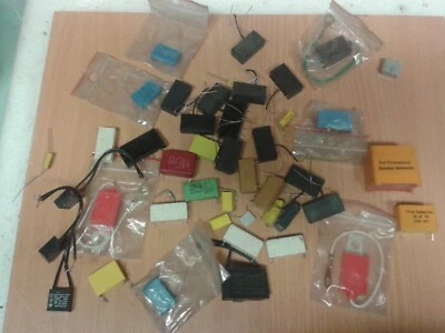 lot de composants électronique vintage condensateur - Photo 1/4