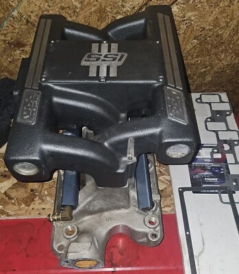 Впускной коллектор 86-93 FORD MUSTANG SBF 302 5.0 BBK SSI с топливной рампой и регулятором - Изображение 1 из 4