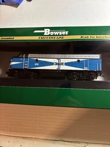 HO SCALE BOWSER BOSTON & MAINE BLUE WHITE BLACK F3A PH4 DCC/SOUND # 4228 - Picture 1 of 3