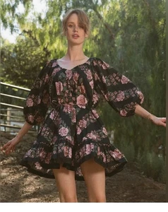 Mini Vestido Cleobella Haley en Julieta Floral Bolsillos con Cinturón Talla Mediana Nuevo con Etiquetas - Imagen 1 de 8