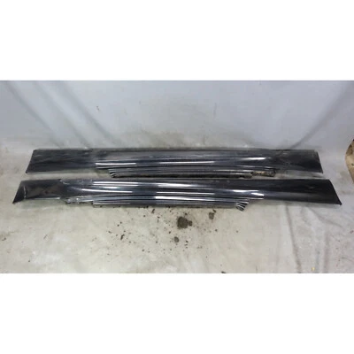 Damaged 2008-2013 BMW E82 E88 1-Series M Side Skirt Rocker Panel Pair Black OEM - Imagem 1 de 4