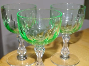 VAL ST LAMBERT 3 ANCIENS VERRES A APERITIF CRISTAL MODELE OLIVES OURALINE  11 cm - Imagen 1 de 8