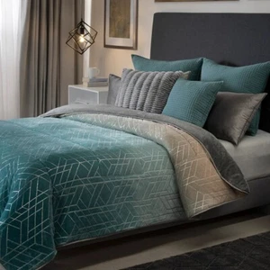 MINTO GEOMETRIC BLANKET WITH SHERPA VERY SOFTY THICK AND WARM KING SIZE - Picture 1 of 3