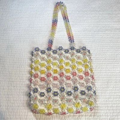 Bolso de Mano Cynthia Rowley Arco Iris Pastel Floral Con Cuentas Tamaño Mediano a Presión Foto 1 de 4