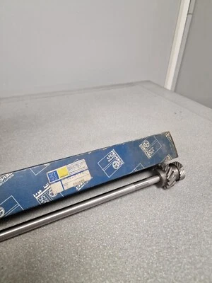 PEUGEOT 404 - 504 - 505 - 604 OIL PUMP DRIVESHAFT - Image 1 of 4