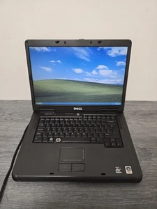 Laptop Dell Vostro 1000 15.4" - AMD Athlon 64, 2GB, 120GB, Windows XP SP3 - Imagen 1 de 7