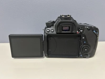 Câmera Digital SLR Canon EOS 80D 24.2 MP - Preta (Somente o Corpo) - Imagem 1 de 4