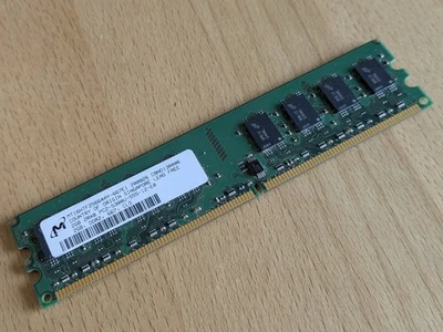 2 GB Micron MT16HTF25664AY-667E1 DDR2 PC2-5300U-555-12-E0 memoria RAM - Immagine 1 di 4