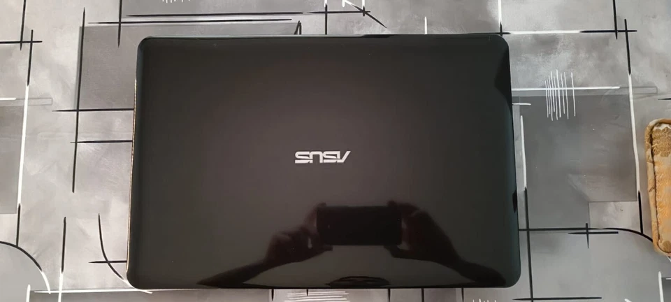 pc portatile asus - Immagine 1 di 4