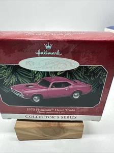 Hallmark Keepsake 1970 Plymouth Hemi Cuda Classic American Cars Ornament - Picture 1 of 8