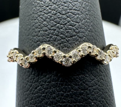 1/5 CTW Natural Diamond Stackable Ring! 14K Yellow Gold! Size 7 - Image 1 of 4
