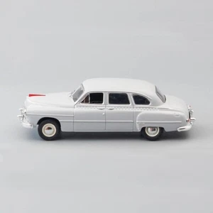 ZIM-12 Taxi Gris Coche Diecast Modelo 1:43 ALT01Gr - Imagen 1 de 3