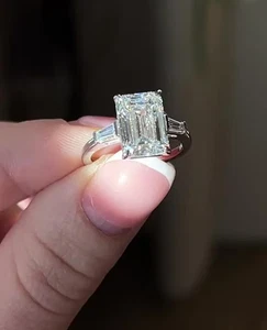 3.20Ct Emerald VVS1 Moissanite Three Stone Engagement Ring 14K White Gold Plated - Picture 1 of 8