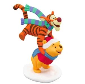 Nuevo adorno de recuerdo Hallmark Disney Winnie The Pooh Leapfrogging Friends - Imagen 1 de 4