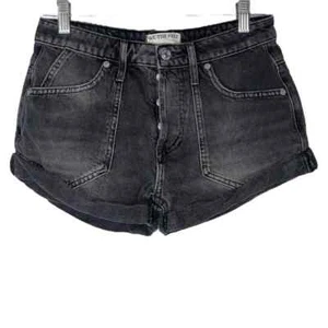 Free People Black Buttonfly Cut Off Cuffed Shorts Size: 25 - Picture 1 of 3