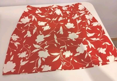 Falda vintage con estampado floral roja y blanca de Versalles para mujer talla grande 26 cremalleras Foto 1 de 4