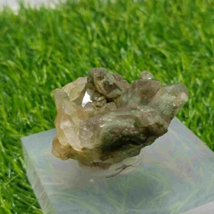 Muestra de cristal de cuarzo verde claro a blanco 37 gramos de Baluchistán Pakistán - Imagen 1 de 5