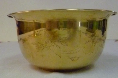 Patrón de hoja grabada Corea de latón macizo de 6" de diámetro Foto 1 de 3