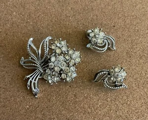 Vintage Coro Silver Tone Floral Bouquet Pin W/ Rhinestones & Screw Earrings - Picture 1 of 2