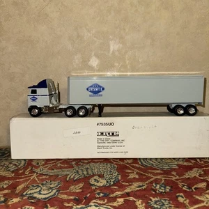 ERTL Overnight Transport COE Semi 1:64 - Picture 1 of 5