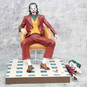 Joker ala Joaquin Phoenix / Arthur Fleck Batman Figur Statue Modell Sammler 28cm - Bild 1 von 10
