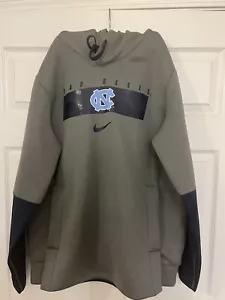 North Carolina Tar Heels Nike Hooded Sweatshirt Size L New - Picture 1 of 2