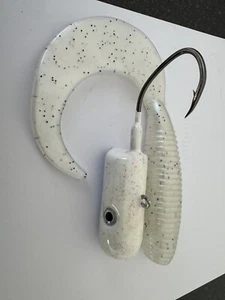 Halibut Jig WHITE Lure 345g HALIBUT 10/0 Jig Rubber Curley Tail. - Picture 1 of 10