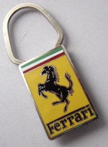 FERRARI 308 400 DAYTONA EMAILLE A.E LORIOLI MILANO AUTOSCHLÜSSELANHÄNGER - Bild 1 von 4