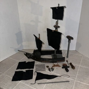 Mega Bloks Black Pearl Schiff 1017 Fluch der Karibik 2006 unvollständig Teile - Bild 1 von 9