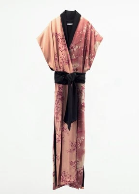 Nuevo con etiquetas Kimono Largo Estampado Zara Negro Forrado Rosa Talla S-M PVP 109,99 Foto 1 de 2