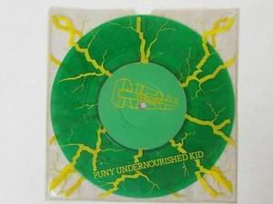 New England: Puny Undernourished Kid 1979 UK GREEN VINYL 7" - Imagen 1 de 4