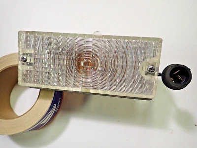 Chevrolet G10 1971 - furgoneta G30 montaje de luz de estacionamiento derecha GM original nuevo de lote original Foto 1 de 4