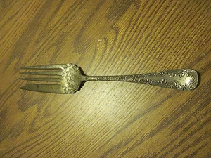 CROWN SILVER CO. 1900 FLORENCE SERVING FORK  - Picture 1 of 5