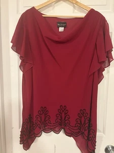 Bay Studio Evenings-plus elegantes Cranberry-Top 3x gefüttert Wasserfallausschnitt Perlen hoch-tief er - Bild 1 von 9