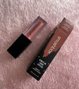 Lápiz labial líquido Always On - Asiento del conductor de SmashBox - 0,13 oz - Imagen 1 de 1