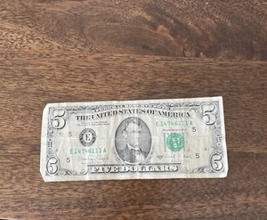 1988 Series A 5 Five Dollar Bill Som Creases - Picture 1 of 1