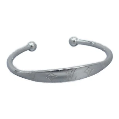 Pulsera Louis Vuitton Jonk Monograma M64840 Color Plata Logo Grabado Sin caja Foto 1 de 4