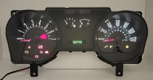 Ford Mustang 2007-2009 panel de instrumentos usado 7r33-10c849-ac - Imagen 1 de 6